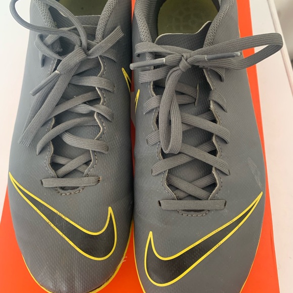 Nike mercial vapor 8.5 Soccer Cleats - Picture 4 of 6